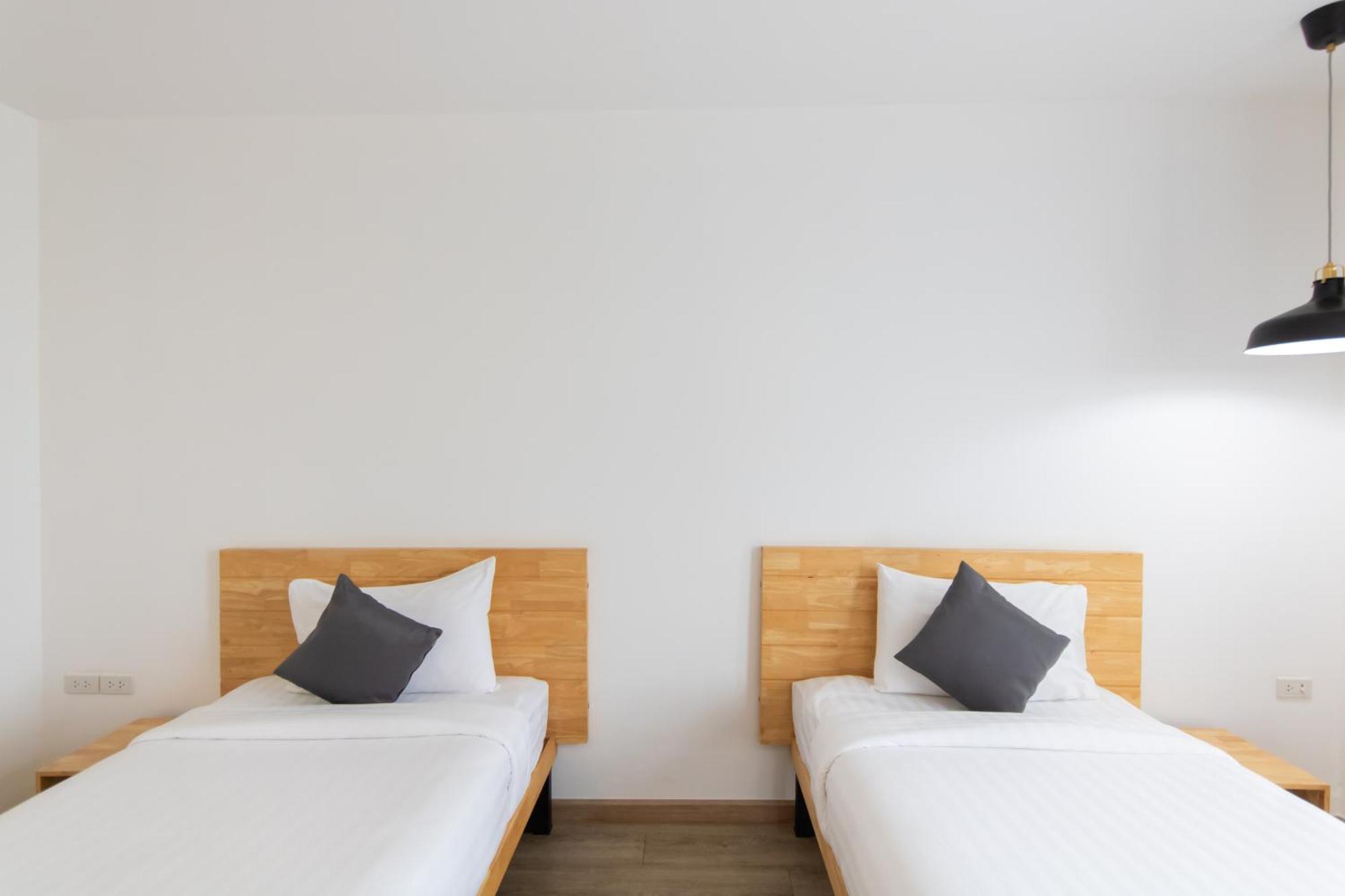 Ananzitra Hotel Kanchanaburi City Exterior photo