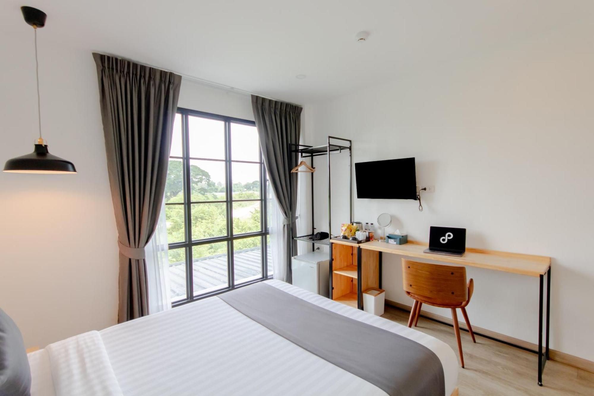 Ananzitra Hotel Kanchanaburi City Exterior photo